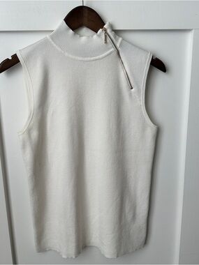 Cable & Gauge Cream Sleeveless Mock Neck Tank with Asymmetric Zip